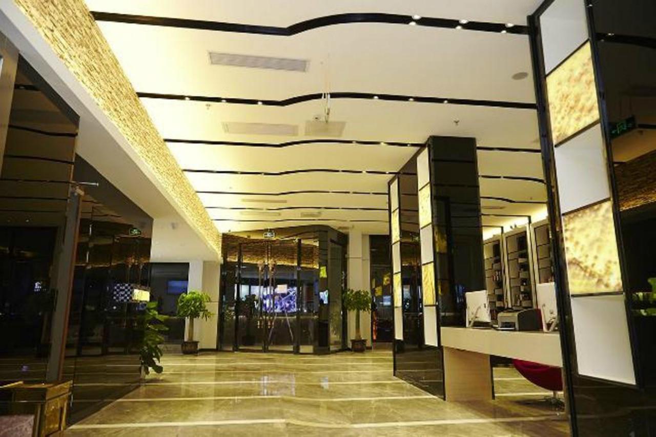 Lavande Hotel Guangzhou Ximenkou Metro Exterior photo